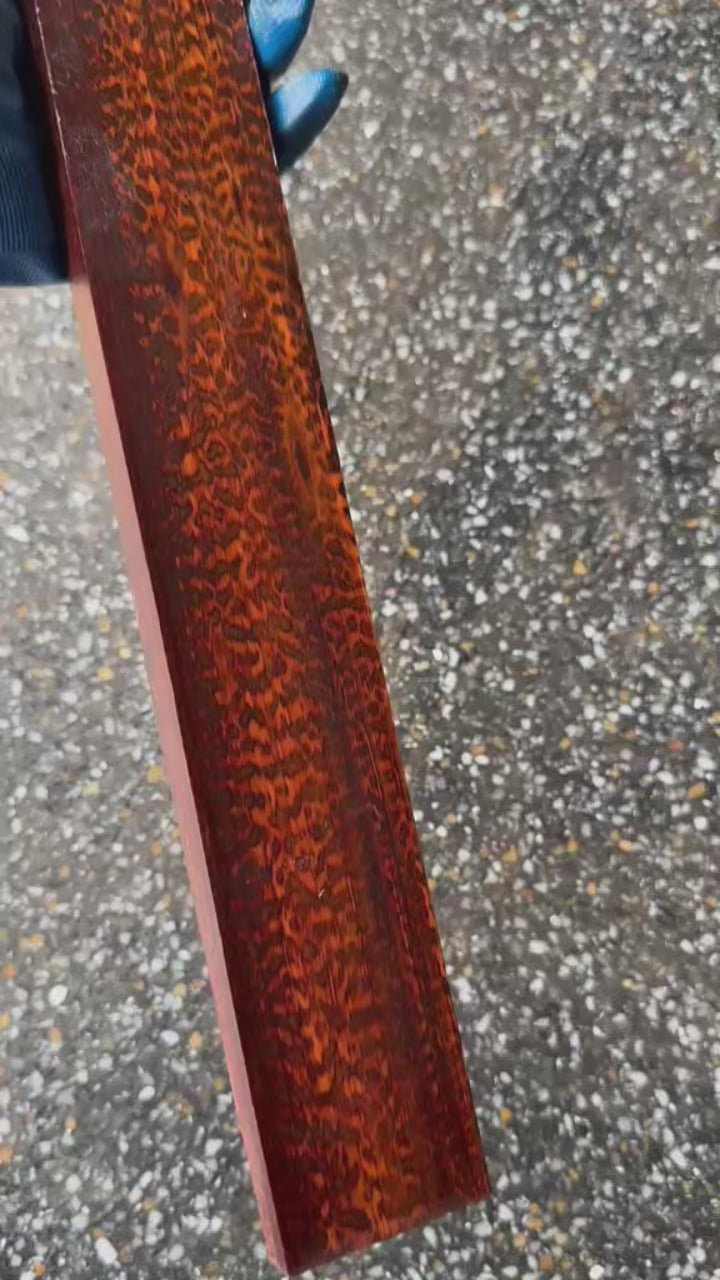 Video preview of a snakewood micro lumber showing multiple viewing angels. MB009